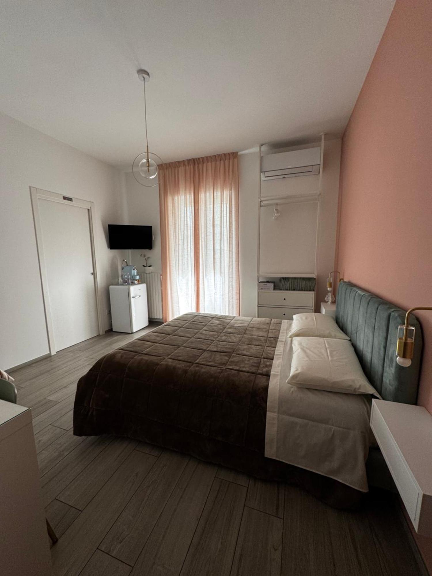 Profumo D'Amare Apartment โปลีญาโนอามาเร ภายนอก รูปภาพ