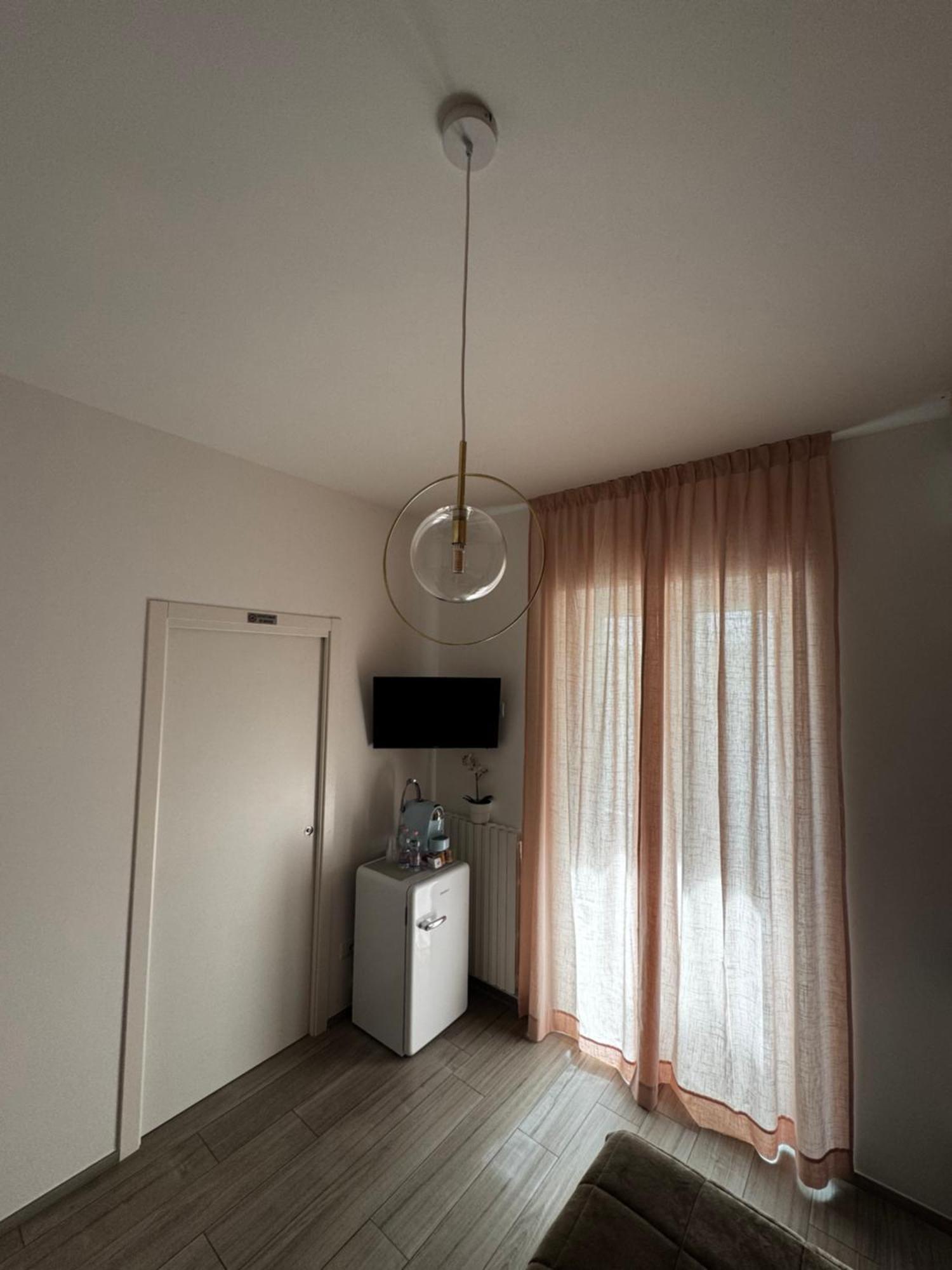 Profumo D'Amare Apartment โปลีญาโนอามาเร ภายนอก รูปภาพ