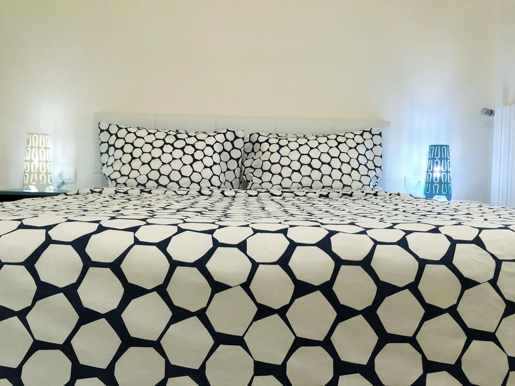 Profumo D'Amare Apartment โปลีญาโนอามาเร ภายนอก รูปภาพ