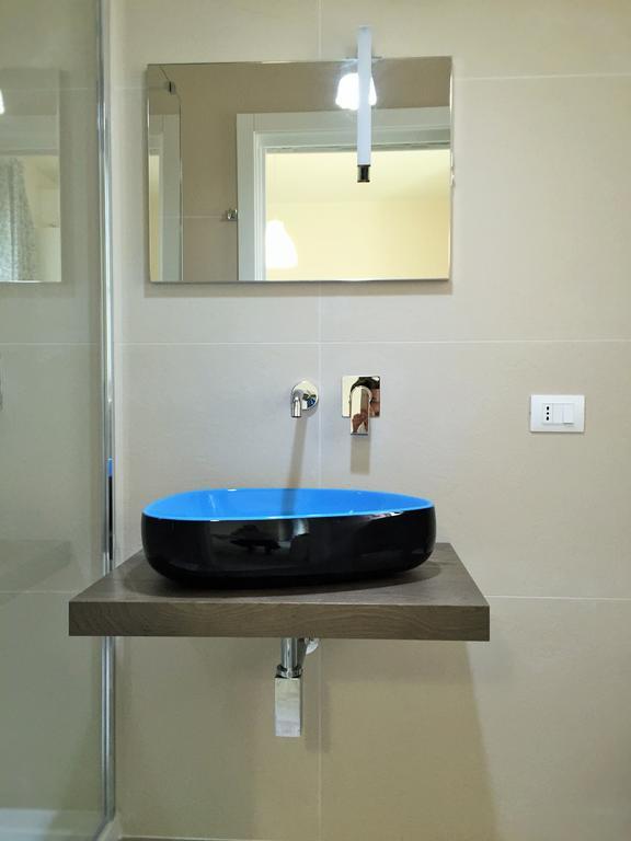 Profumo D'Amare Apartment โปลีญาโนอามาเร ภายนอก รูปภาพ