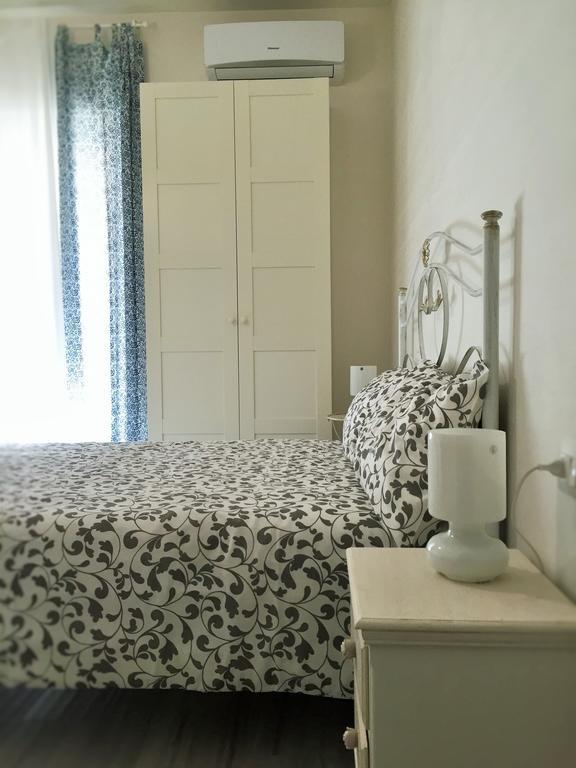 Profumo D'Amare Apartment โปลีญาโนอามาเร ภายนอก รูปภาพ