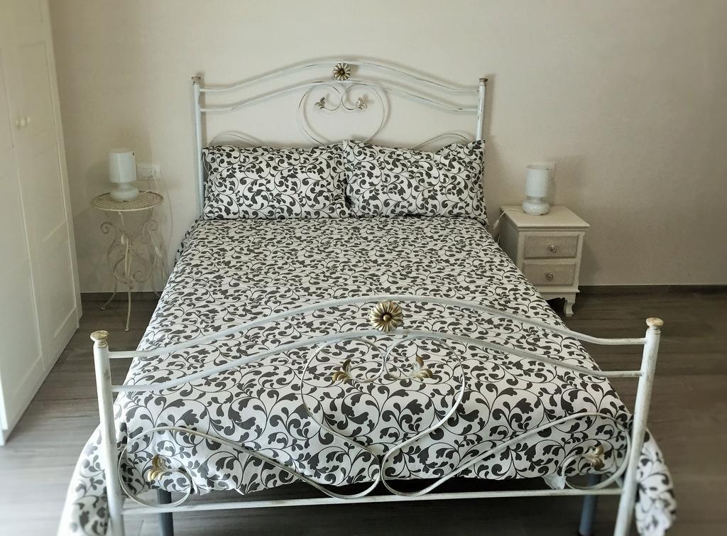Profumo D'Amare Apartment โปลีญาโนอามาเร ภายนอก รูปภาพ